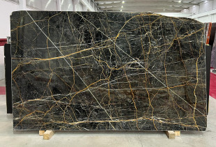 MARBRE NOIR SAINT LAURENT