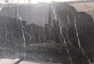 MARMORE NEGRO MARQUINA