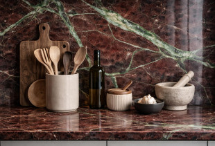 QUARTZITE MOULIN ROUGE